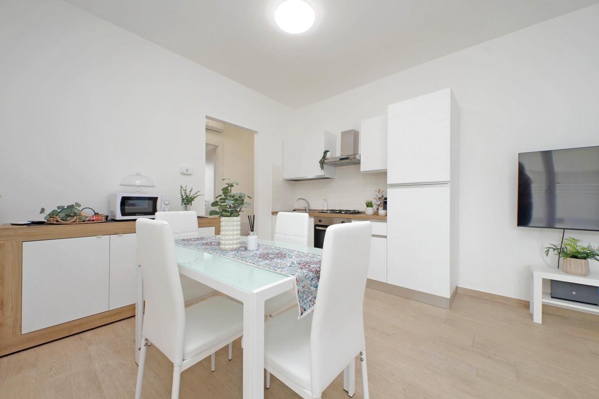 Andrea Home- Collegato A Roma E Aeroporto Fiumicino Luaran gambar